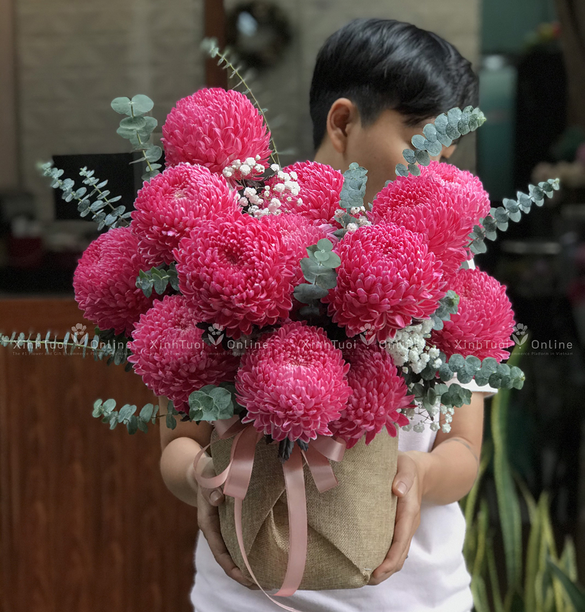 Hoa cúc mẫu đơn tặng mẹ